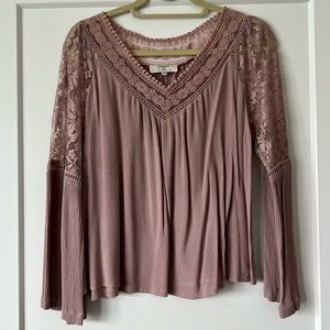 Flowy light pink shirt